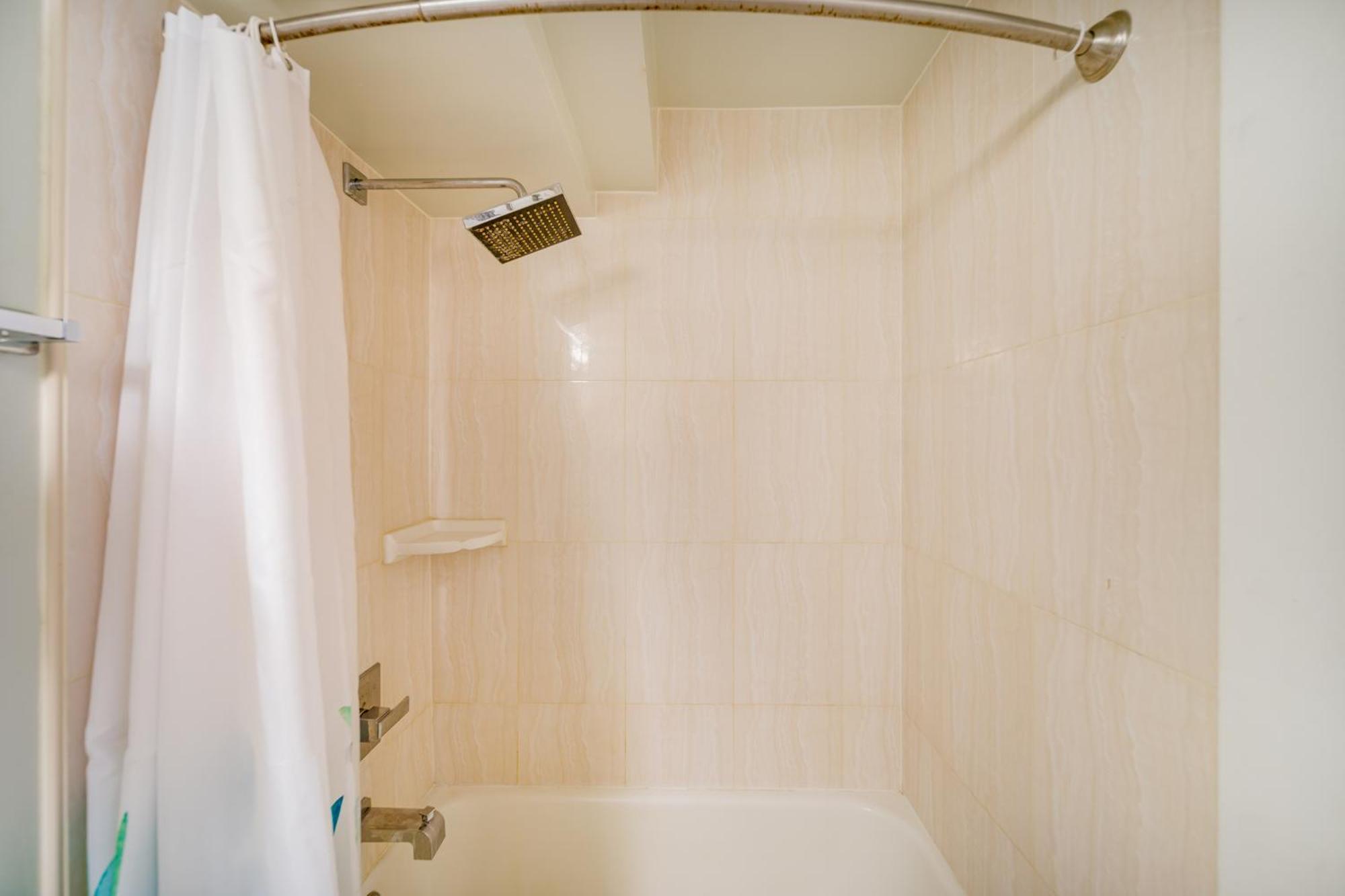Island Colony Suites Honolulu Pokoj fotografie